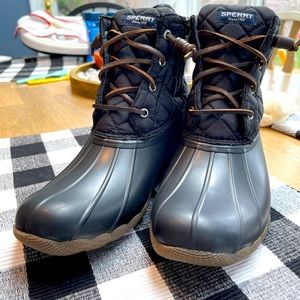 Sperry Women’s Quilted Duck Boots ~ worn once